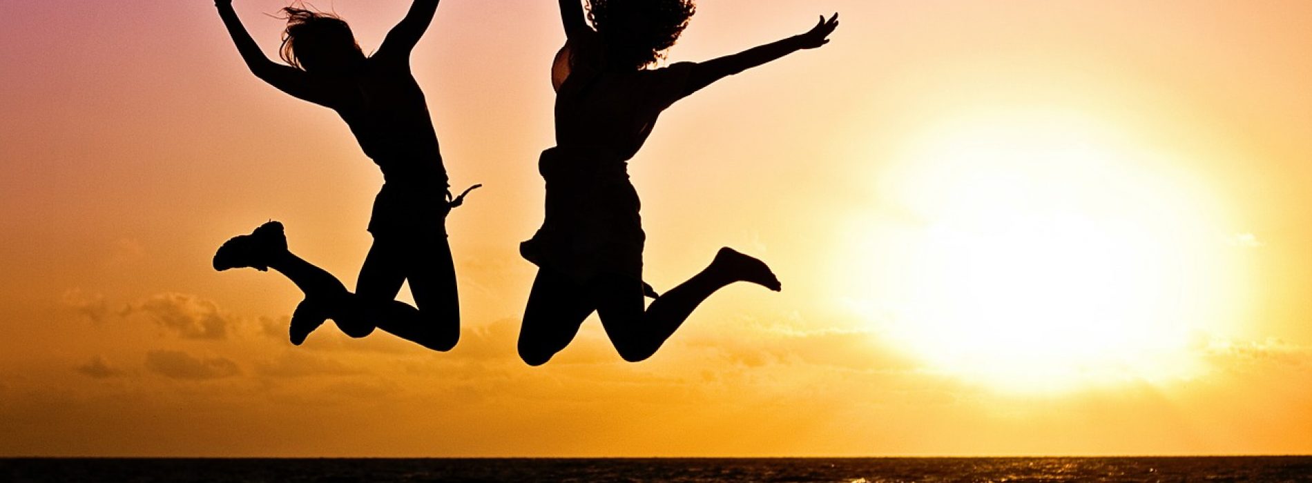 Razones por las que viajar te hace [muy] feliz