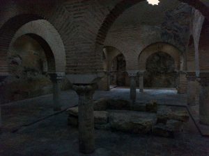 Interior de los baños árabes, Jaén